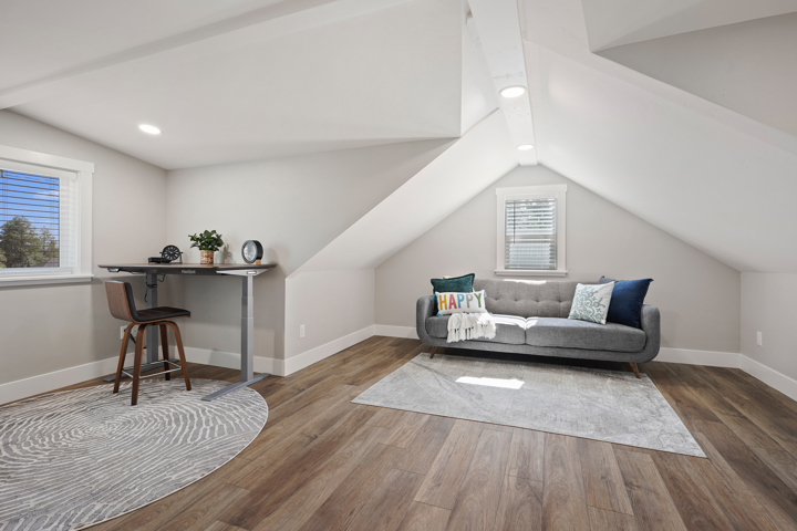 Historic home walking distance to river/food/fun! - 18