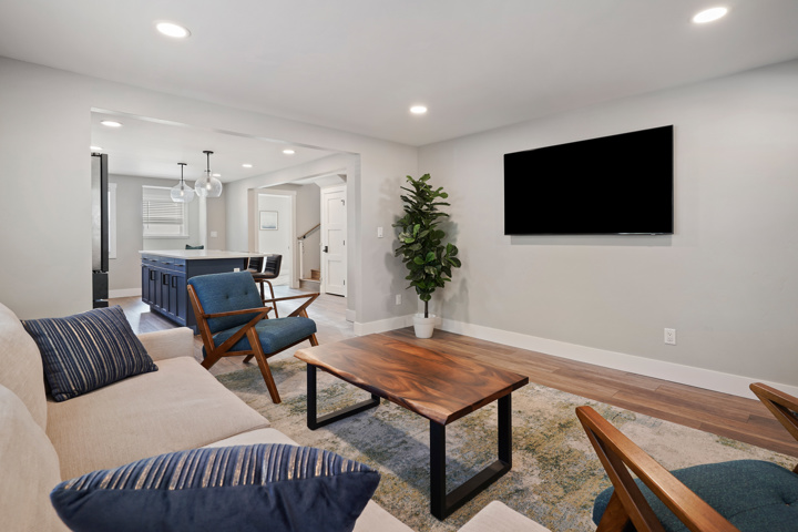 Historic home walking distance to river/food/fun! - 4