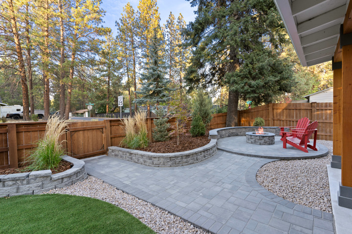 Historic home walking distance to river/food/fun! - 11