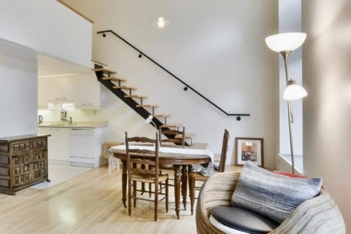 Loft in a Historic Building in Downtown Montreal - 4