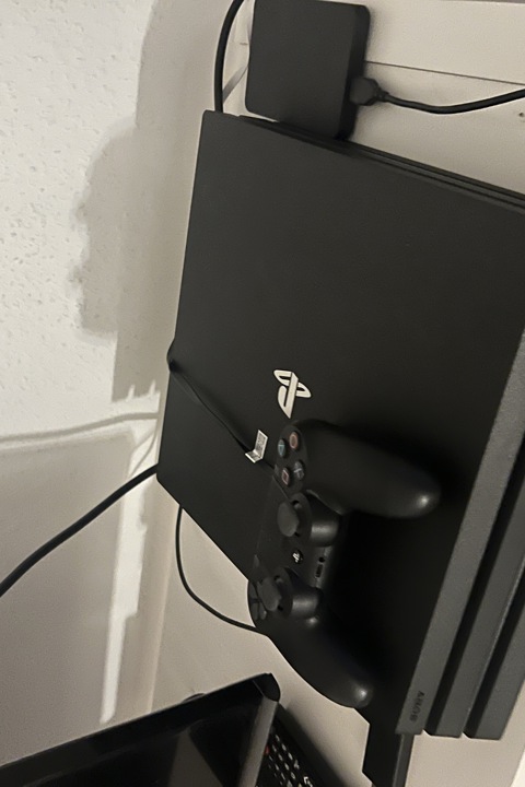 Cozy 2-Room Apartment - 4