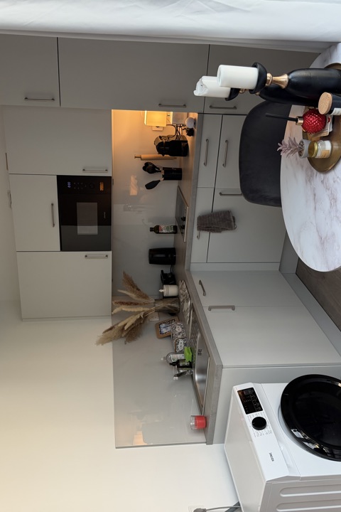 Modern Studio with Balcony in Berlin-Pankow - 1