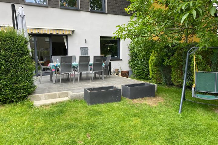 Comfortable, spacious home in the heart of Europe - 1