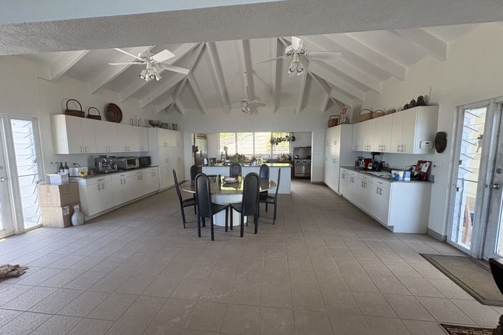 large house overlooking Cariv=bbean sea - 3