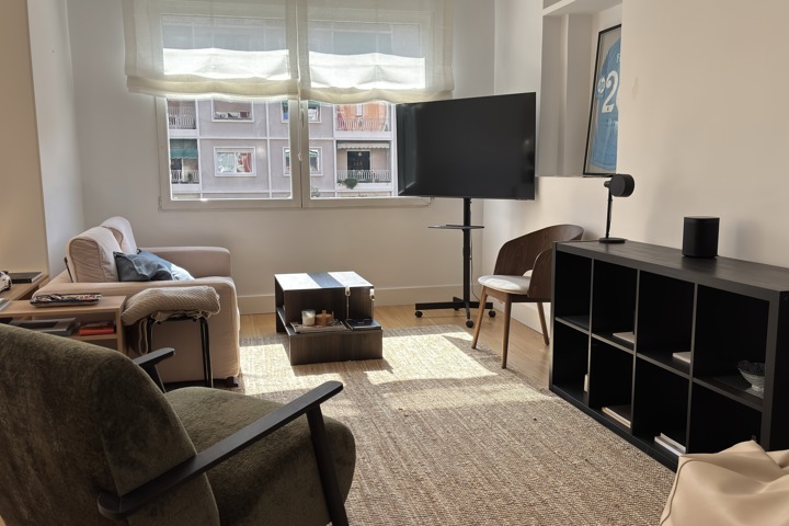 Sunny & Spacious Castellana Home - 10
