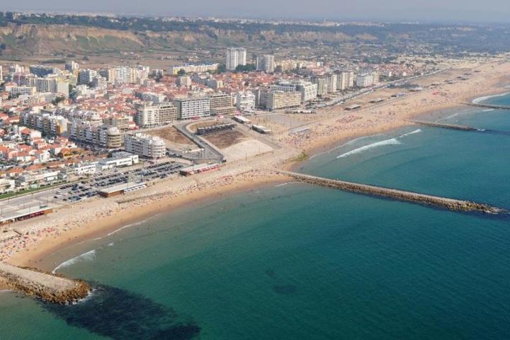 Work remotely by the ocean, surf, sun and Lisbon - 17