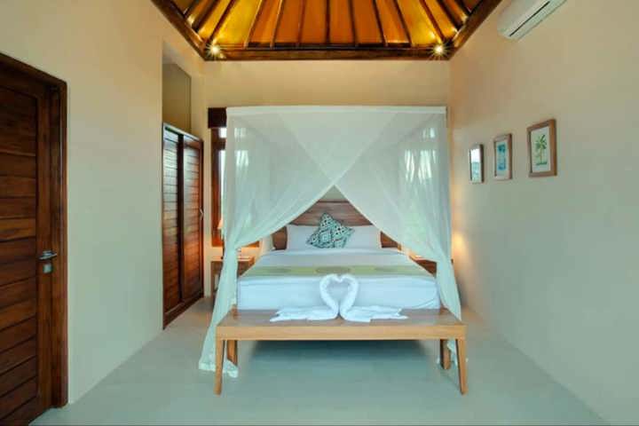 Romantic Holiday Home in the heart of Berawa, Bali - 1