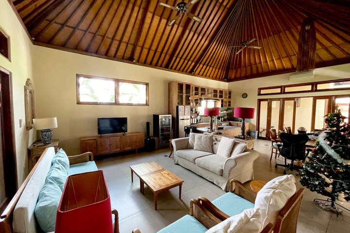 Romantic Holiday Home in the heart of Berawa, Bali - 5