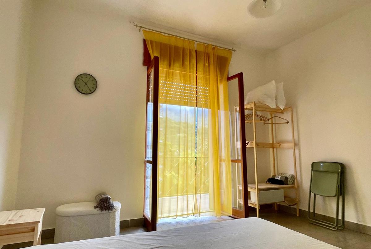 Spacious holiday flat next to the sea and mountain
