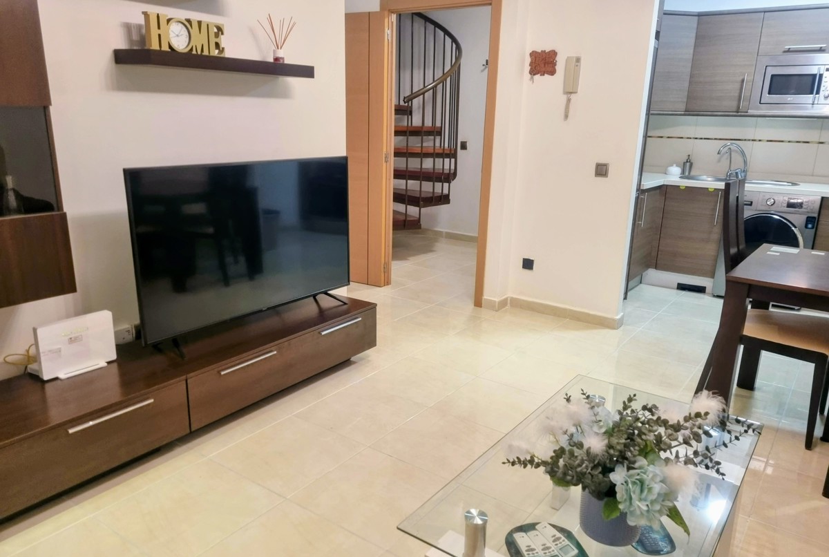 Tenerife–Geneva 1-Year Home Swap (2BR, 2BA – Simul