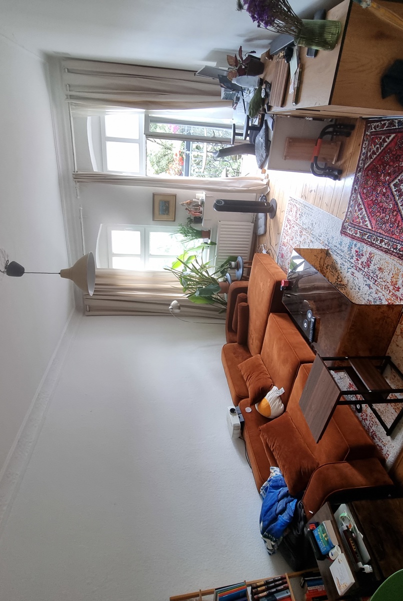 Bright cozy 58m² flat on Simon-Dach-St. Boxhagener