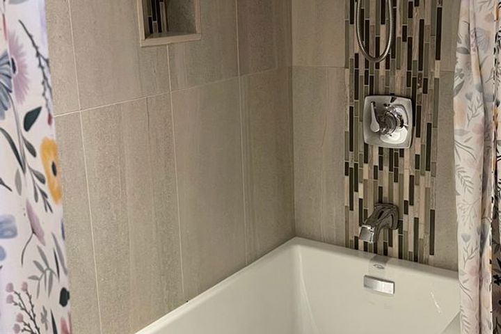 Cozy apartment with a private deck - 4