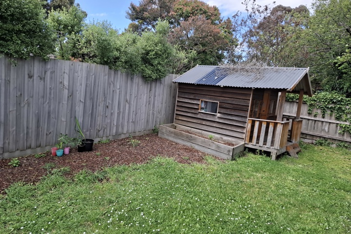 Warm &amp; Cosy Home with Light-Filled, Relaxed Vibe - 6