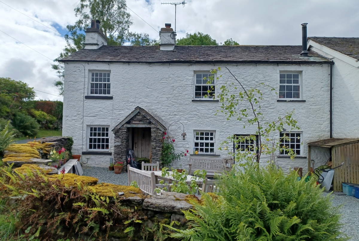Charming Lake District cottage in quiet village