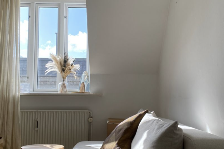Top Floor in Best Location w. Balcony & Views - 1