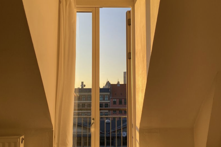 Top Floor in Best Location w. Balcony & Views - 4