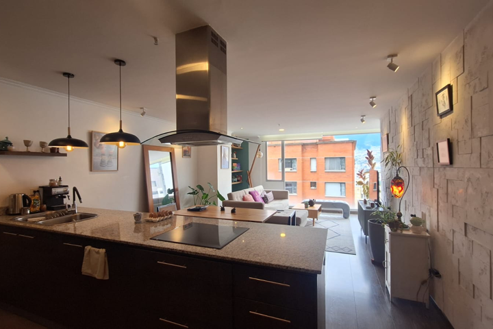 Beautiful 2 bedroom artist apartment with balcony - 5