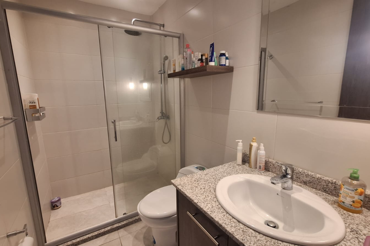 Beautiful 2 bedroom artist apartment with balcony - 8