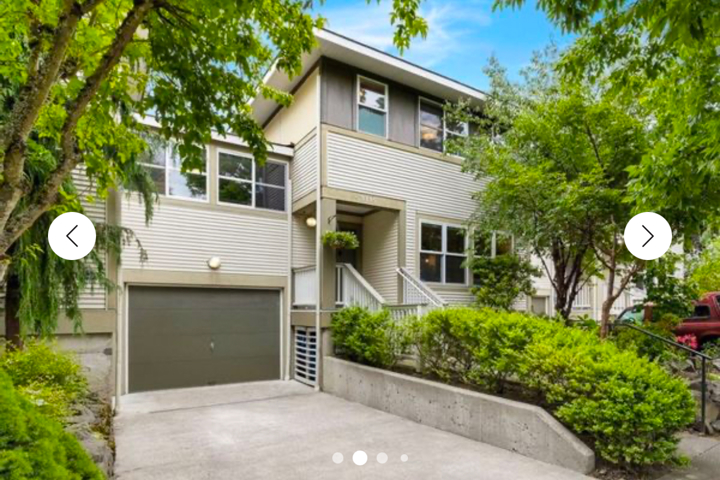 Centrally located townhouse on city park oasis - 1