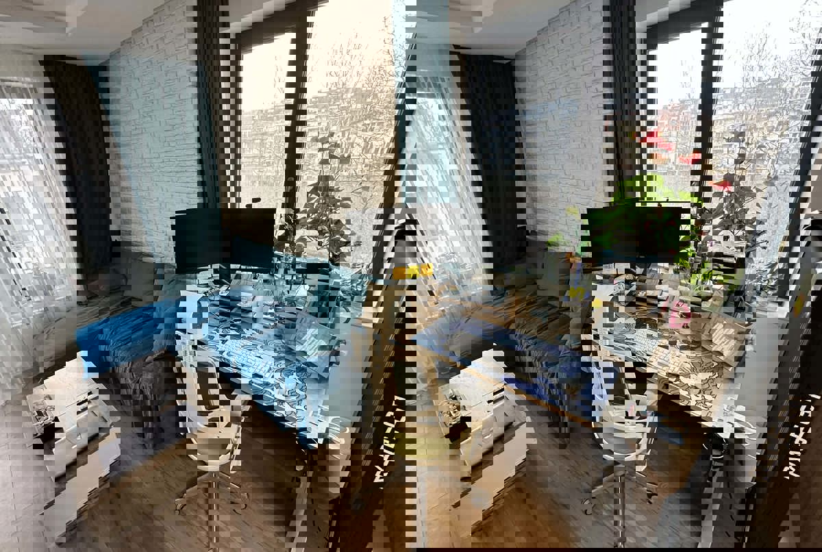 Modern apartment near Paradise Mall & Metro