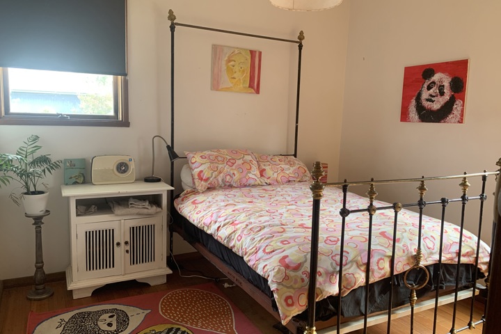 Mid century split level comfortable home - 3