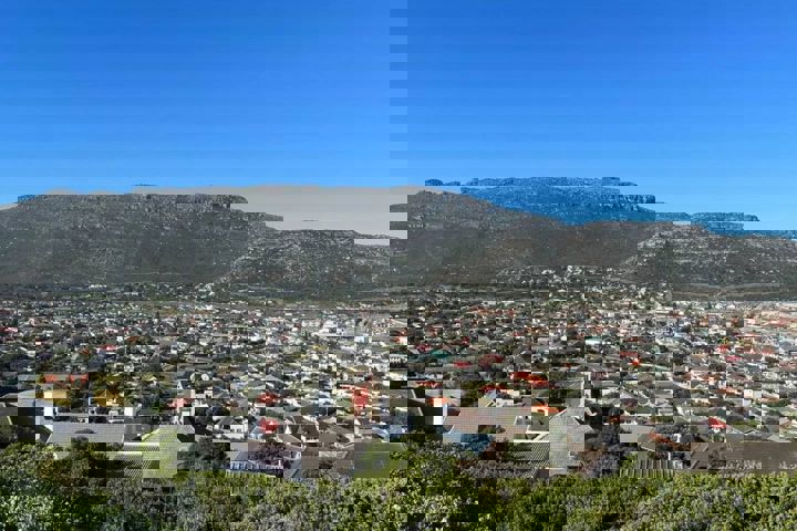 The Carved Rock-entire apartment unit - 8