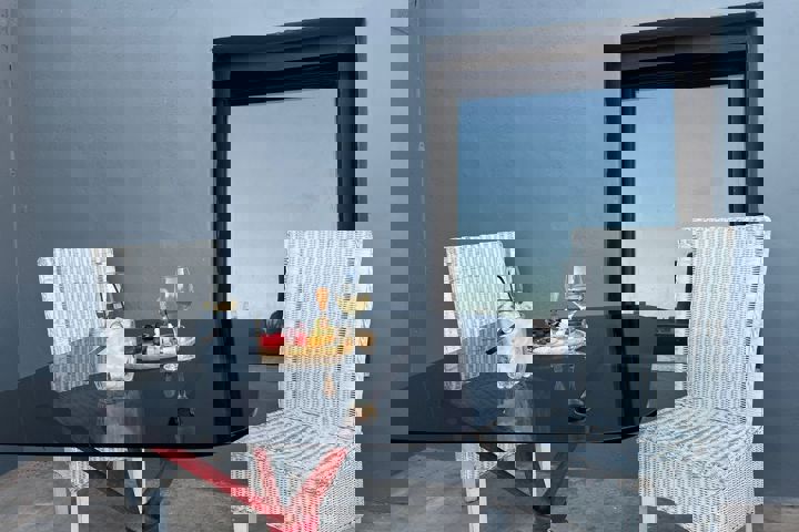 The Carved Rock-entire apartment unit - 11