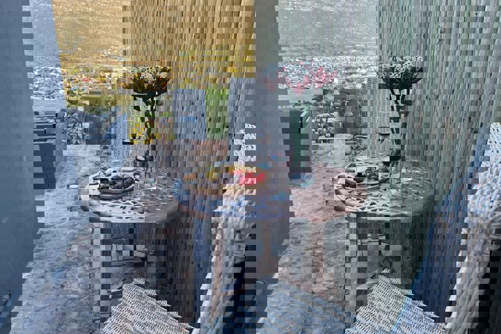 The Carved Rock-entire apartment unit - 12