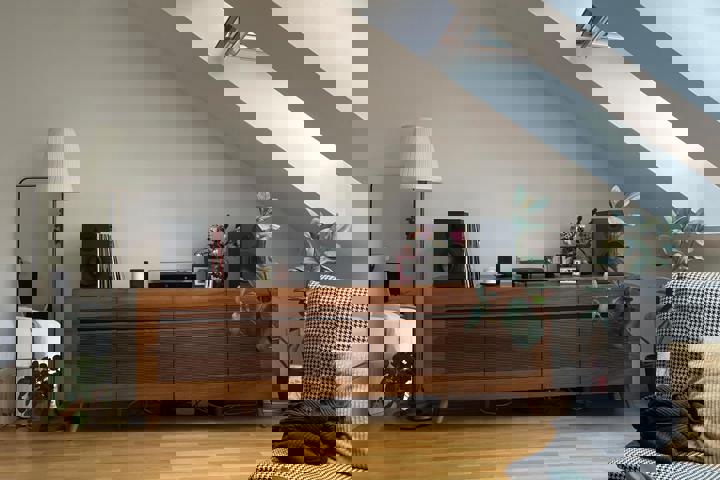 Sunny rooftop apartment with charm - 4