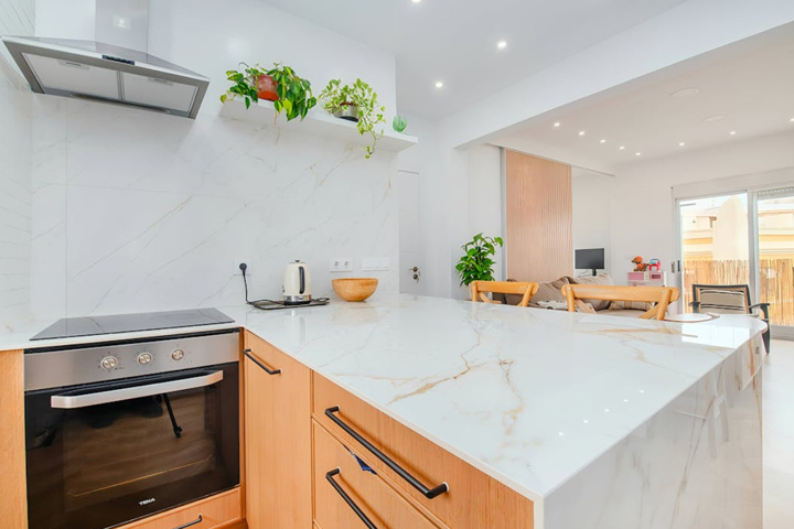 Modern stylish La Saïda home - 3