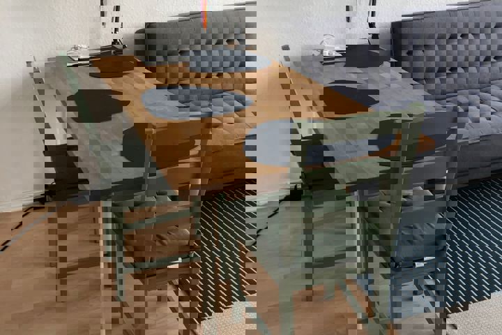 Bright and great Located - 1