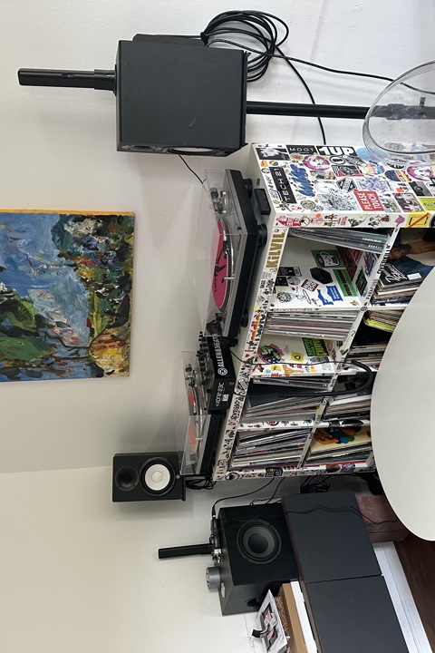 Friedrieshchain apartment with a soundsystem - 11