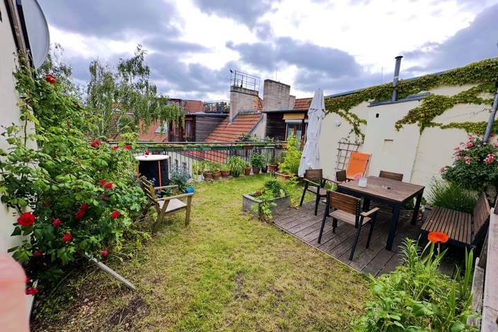 Friedrieshchain apartment with a soundsystem - 19