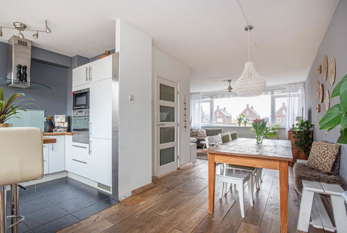 Comfortable Family Home in Beek en Donk — Near Ehv