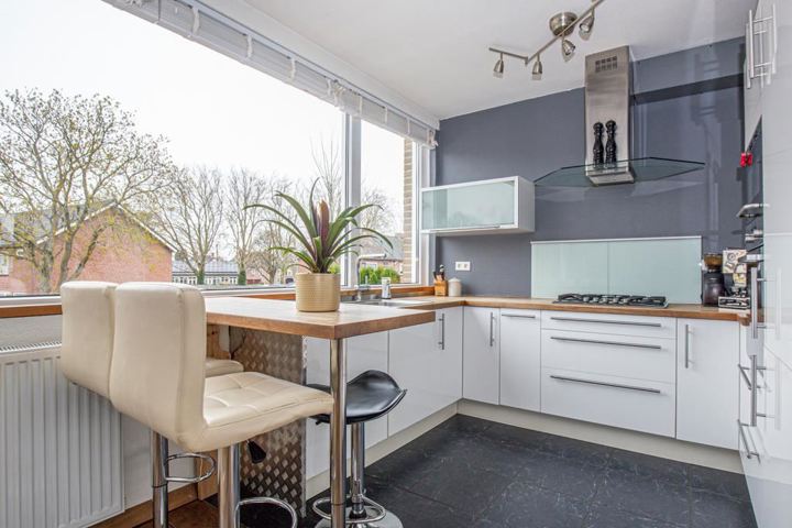 Comfortable Family Home in Beek en Donk — Near Ehv - 2