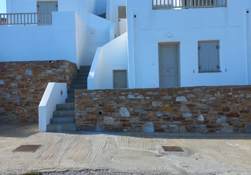 home swap in Kýthnos, Greece