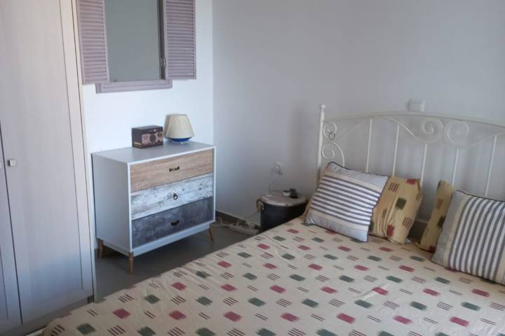 cosy blue and white by the sea - 5