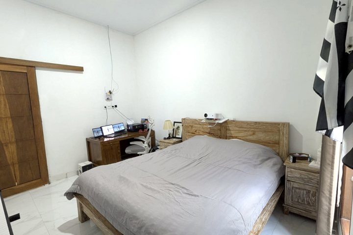 Authentic 3BR House in Peaceful Amed - 5