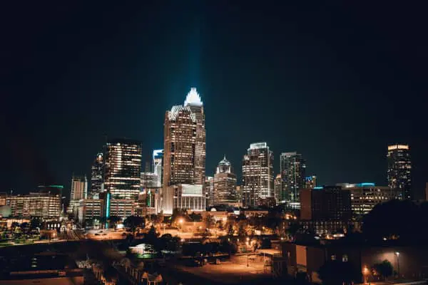 Home Swap Charlotte - Southern City Energy with Room to Breathe