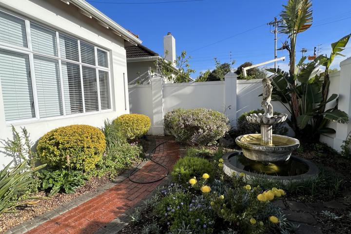 Characterful House in Lovely Neighbourhood - 2