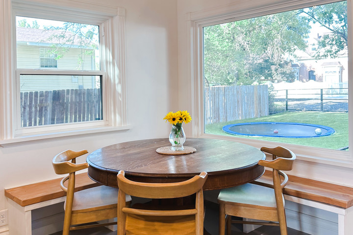 Charming 1891 cottage with a beautiful yard. - 3