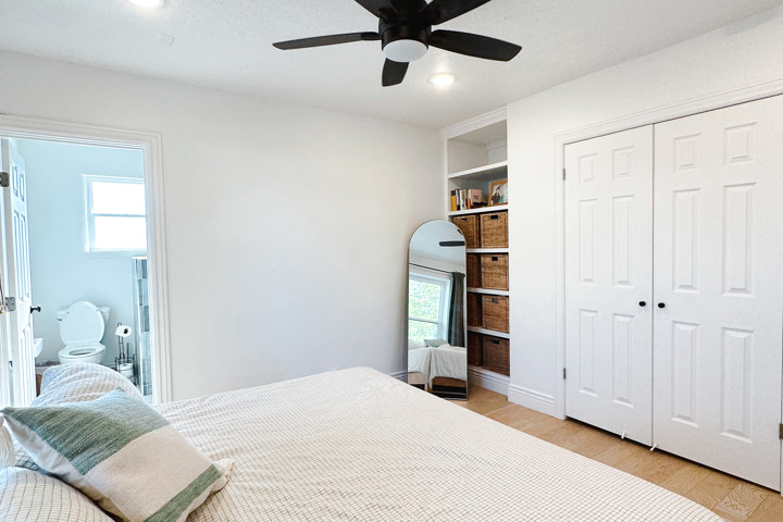 Charming 1891 cottage with a beautiful yard. - 4