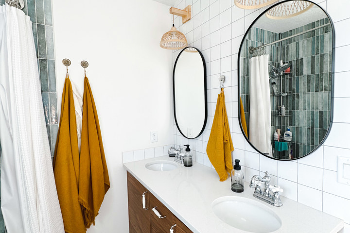 Charming 1891 cottage with a beautiful yard. - 6