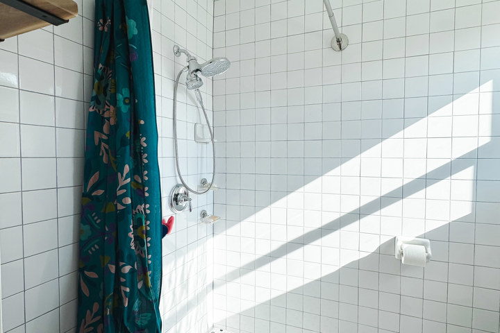 Charming 1891 cottage with a beautiful yard. - 7