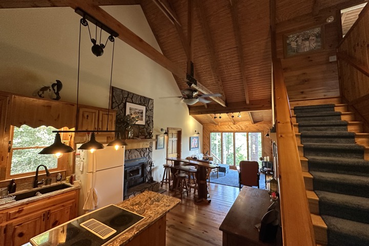 Lovely cabin on a stunning whitewater river - 2