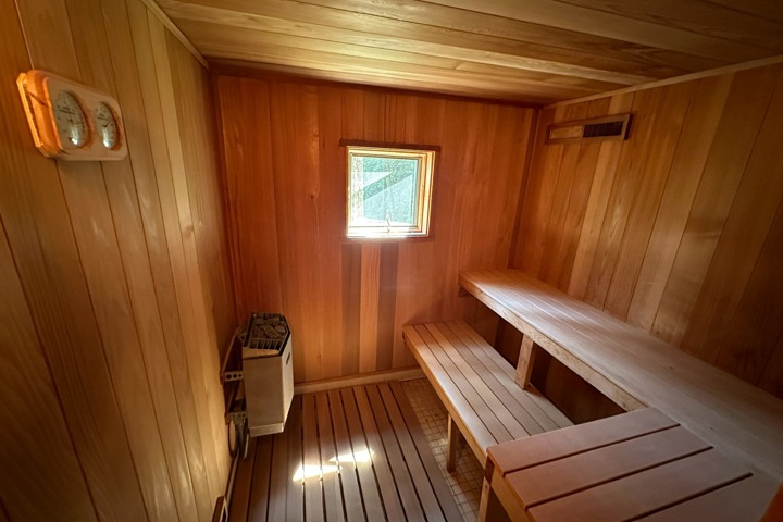 Lovely cabin on a stunning whitewater river - 14