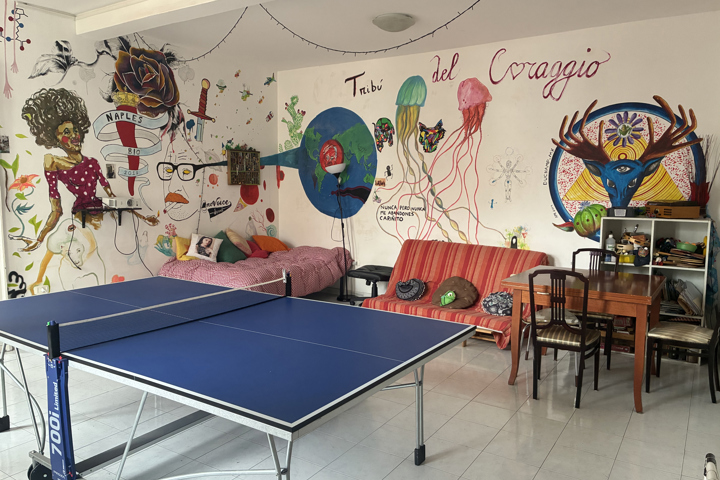 Artistic house right in the city center of Napoli - 2