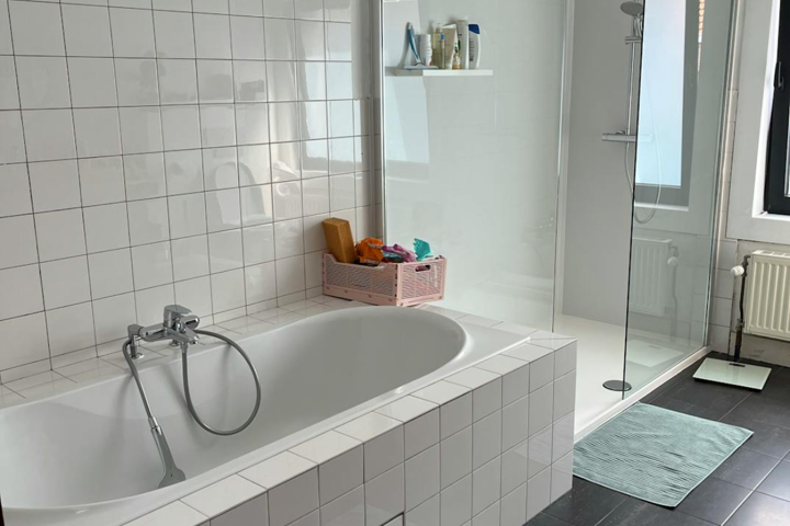 Cosy family home - 4