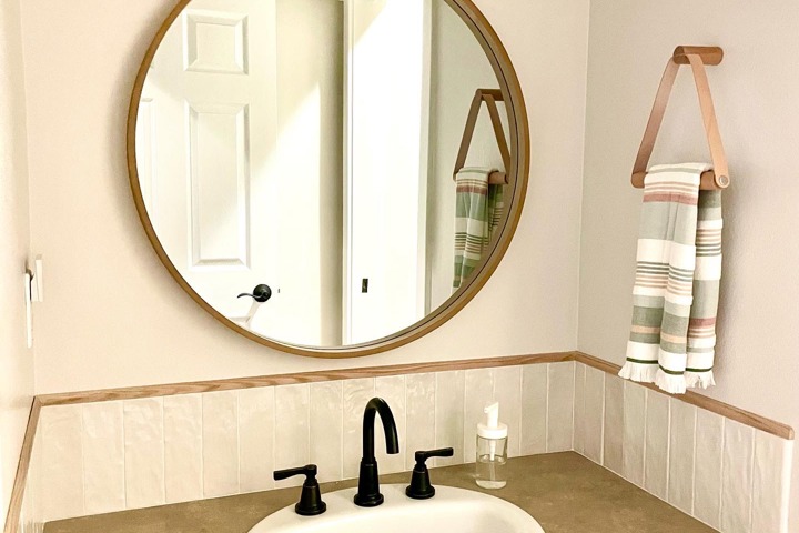 Clean, cozy condo in Bend - 3