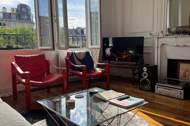 Spacious Paris apartment with beautiful view - 1